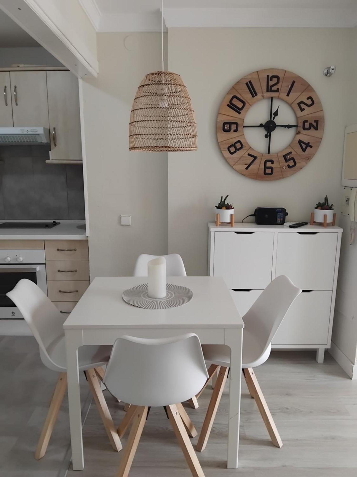 New City Penthouse Near Beach With Sunny Balcony فوينخيرولا المظهر الخارجي الصورة