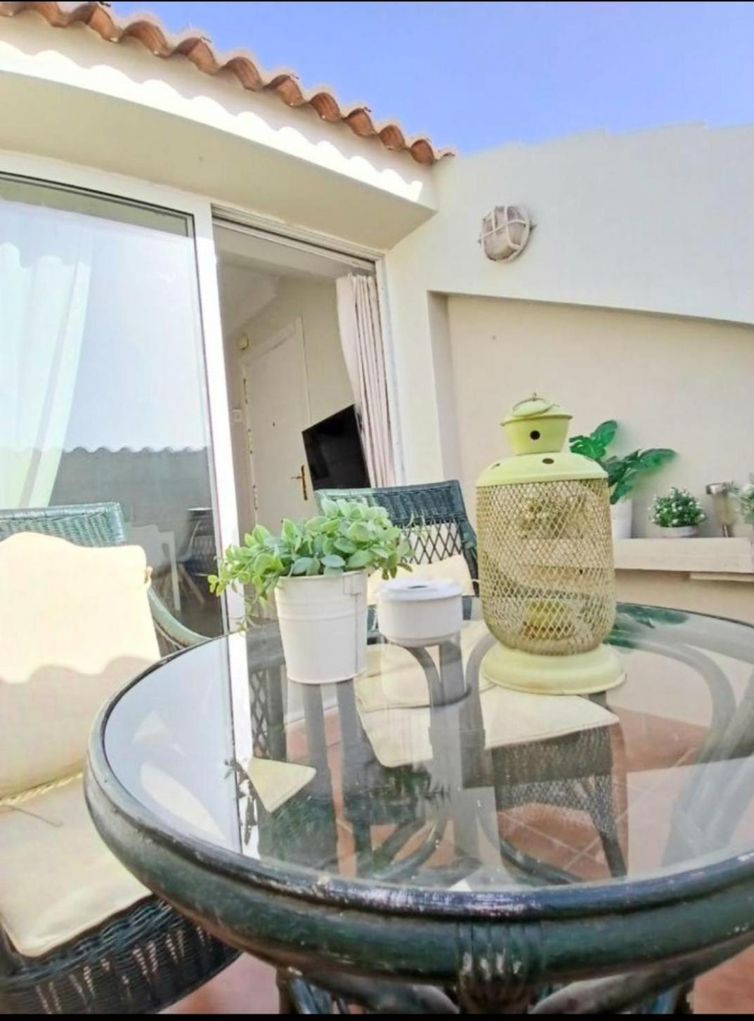 New City Penthouse Near Beach With Sunny Balcony فوينخيرولا المظهر الخارجي الصورة