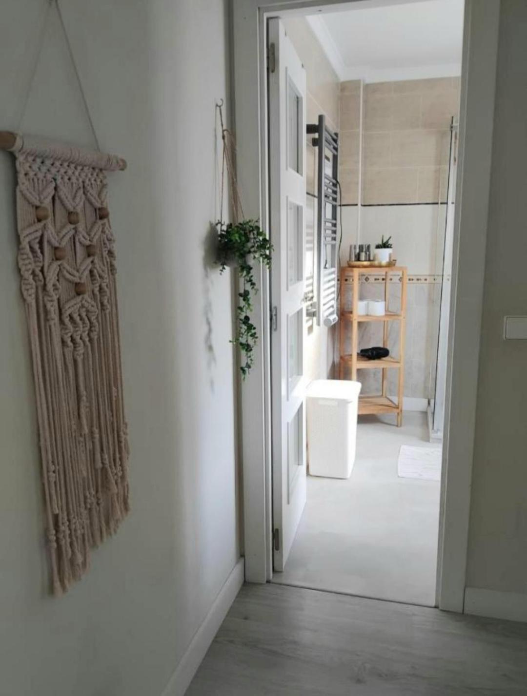 New City Penthouse Near Beach With Sunny Balcony فوينخيرولا المظهر الخارجي الصورة