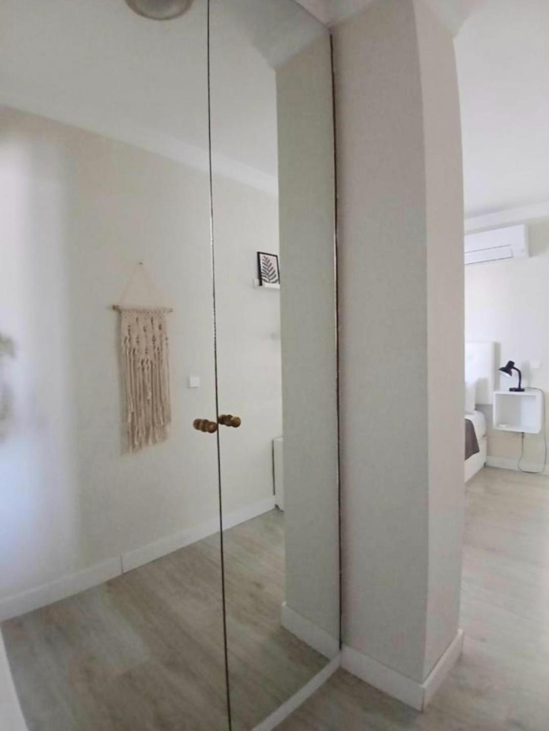 New City Penthouse Near Beach With Sunny Balcony فوينخيرولا المظهر الخارجي الصورة